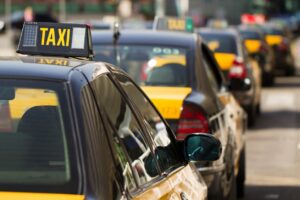 5 Reasons to Book a Taxi Instead of Driving
